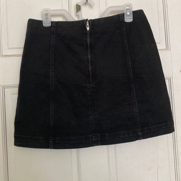 Faded Black Mini Skirt - Picture 2 of 2